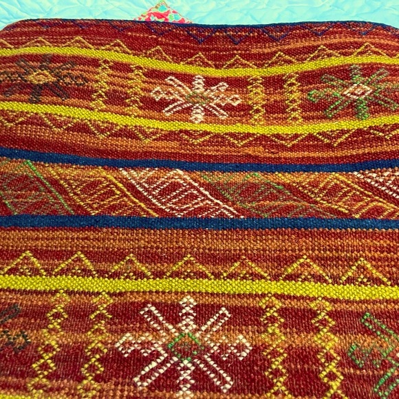 Pottery Barn Vintage Wool Tribal Kilim Pillow Cover, 18” - Picture 5 of 8